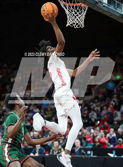 Thumbnail 3 in Denver East vs Smoky Hill ( CHSAA 6A Great 8) photogallery.