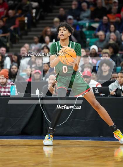 Thumbnail 3 in Denver East vs Smoky Hill ( CHSAA 6A Great 8) photogallery.