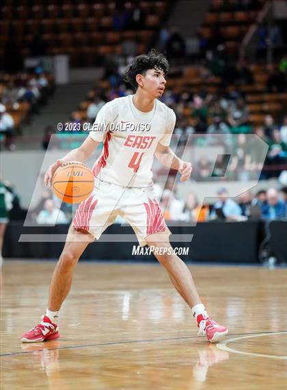 Thumbnail 2 in Denver East vs Smoky Hill ( CHSAA 6A Great 8) photogallery.