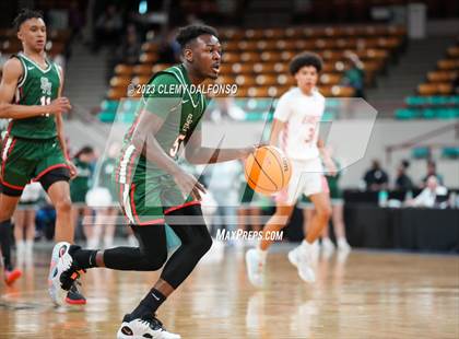 Thumbnail 1 in Denver East vs Smoky Hill ( CHSAA 6A Great 8) photogallery.
