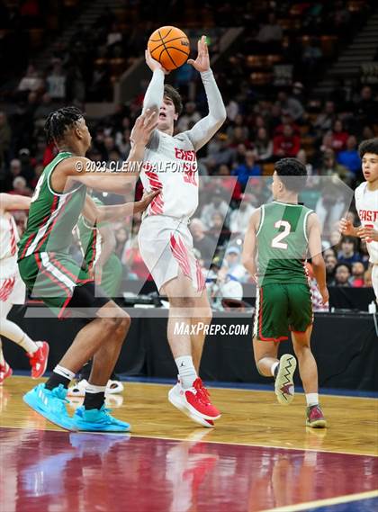 Thumbnail 2 in Denver East vs Smoky Hill ( CHSAA 6A Great 8) photogallery.