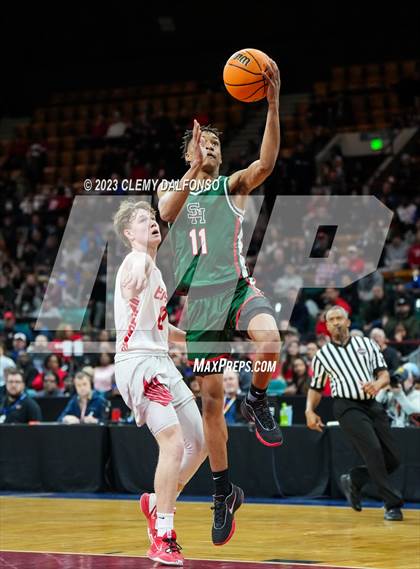 Thumbnail 3 in Denver East vs Smoky Hill ( CHSAA 6A Great 8) photogallery.
