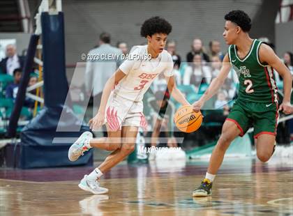 Thumbnail 2 in Denver East vs Smoky Hill ( CHSAA 6A Great 8) photogallery.