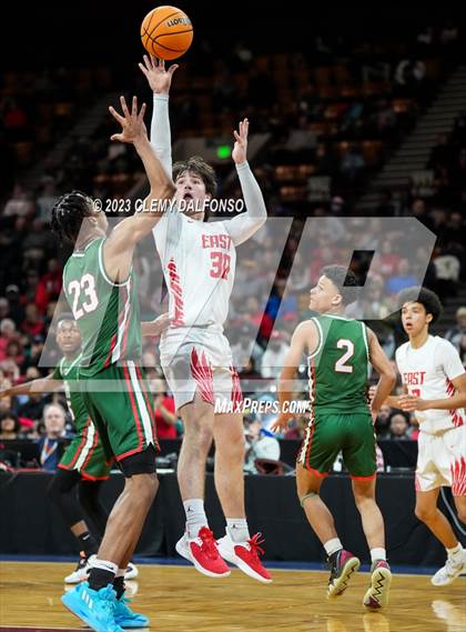 Thumbnail 1 in Denver East vs Smoky Hill ( CHSAA 6A Great 8) photogallery.