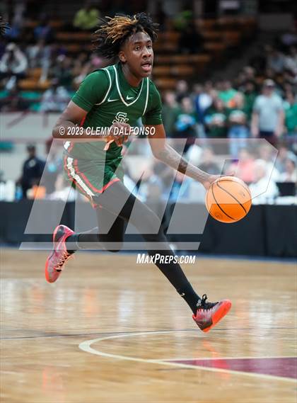 Thumbnail 1 in Denver East vs Smoky Hill ( CHSAA 6A Great 8) photogallery.