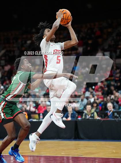 Thumbnail 2 in Denver East vs Smoky Hill ( CHSAA 6A Great 8) photogallery.