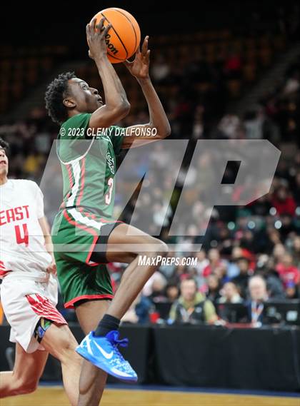 Thumbnail 1 in Denver East vs Smoky Hill ( CHSAA 6A Great 8) photogallery.