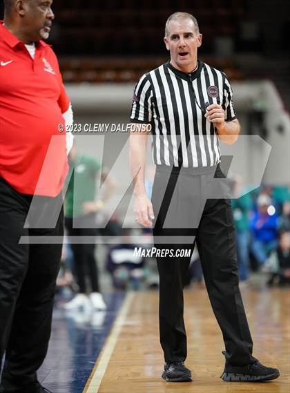 Thumbnail 3 in Denver East vs Smoky Hill ( CHSAA 6A Great 8) photogallery.