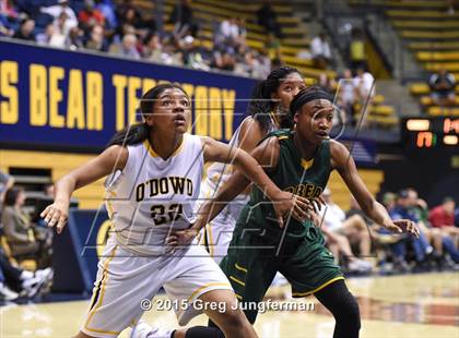 Thumbnail 3 in Bishop O'Dowd vs. Brea Olinda (CIF State D3 Final) photogallery.