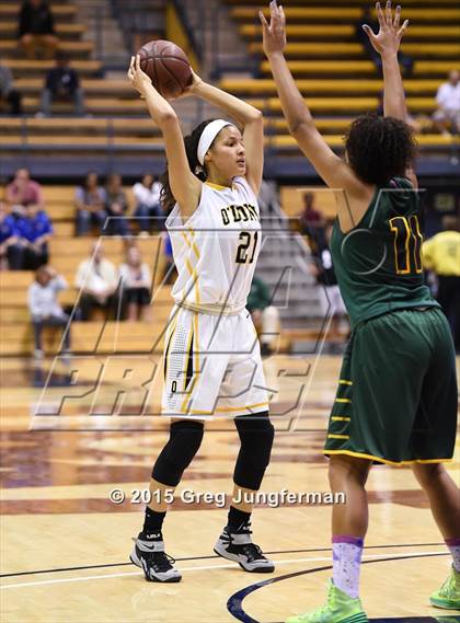 Thumbnail 3 in Bishop O'Dowd vs. Brea Olinda (CIF State D3 Final) photogallery.