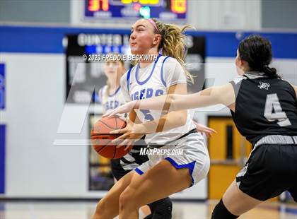 Thumbnail 2 in Howe @ Gunter photogallery.