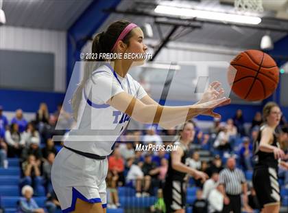 Thumbnail 2 in Howe @ Gunter photogallery.