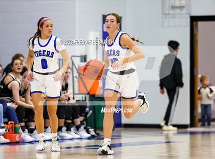 Thumbnail 2 in Howe @ Gunter photogallery.