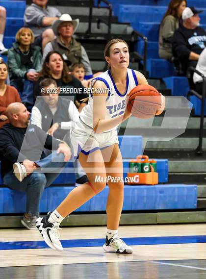 Thumbnail 1 in Howe @ Gunter photogallery.
