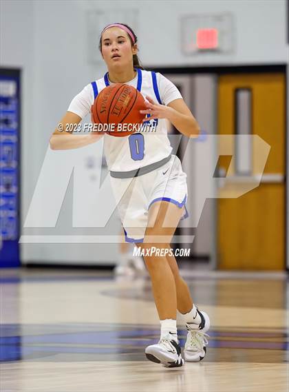 Thumbnail 1 in Howe @ Gunter photogallery.