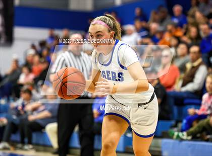 Thumbnail 3 in Howe @ Gunter photogallery.