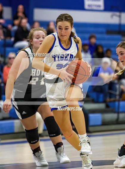 Thumbnail 2 in Howe @ Gunter photogallery.