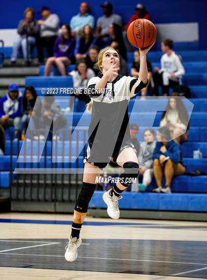 Thumbnail 3 in Howe @ Gunter photogallery.