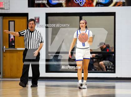 Thumbnail 3 in Howe @ Gunter photogallery.