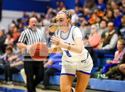 Thumbnail 2 in Howe @ Gunter photogallery.