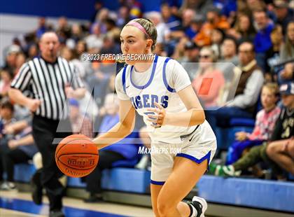 Thumbnail 1 in Howe @ Gunter photogallery.