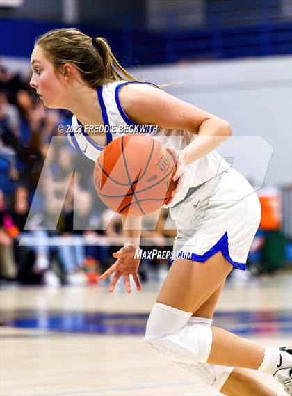 Thumbnail 1 in Howe @ Gunter photogallery.