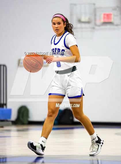 Thumbnail 3 in Howe @ Gunter photogallery.
