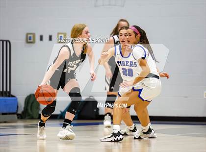 Thumbnail 1 in Howe @ Gunter photogallery.