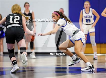 Thumbnail 3 in Howe @ Gunter photogallery.