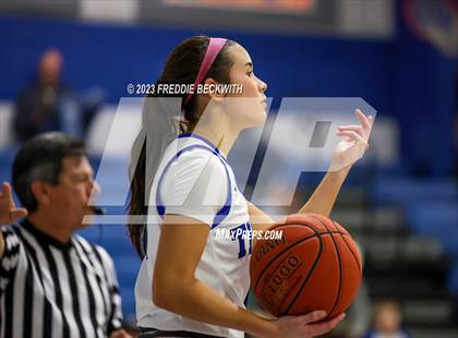 Thumbnail 1 in Howe @ Gunter photogallery.