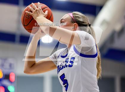 Thumbnail 2 in Howe @ Gunter photogallery.