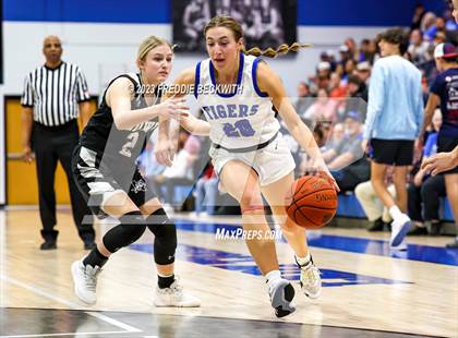 Thumbnail 3 in Howe @ Gunter photogallery.