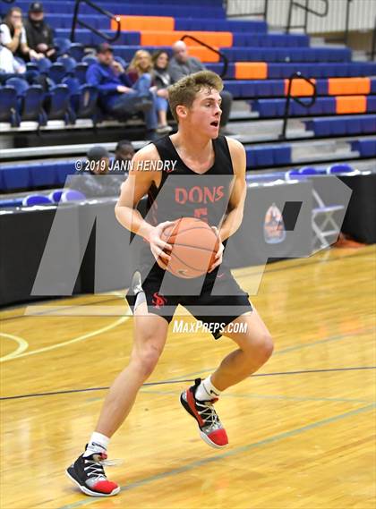 Thumbnail 2 in Maple Mountain vs. Spanish Fork (Tarkanian Classic) photogallery.