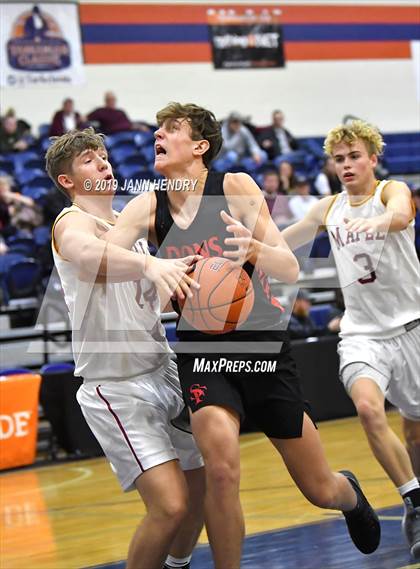 Thumbnail 2 in Maple Mountain vs. Spanish Fork (Tarkanian Classic) photogallery.