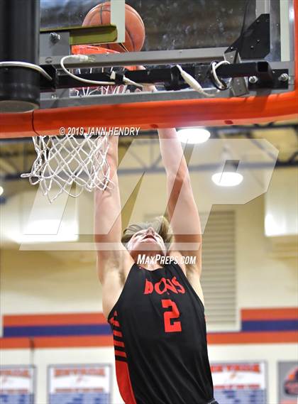 Thumbnail 1 in Maple Mountain vs. Spanish Fork (Tarkanian Classic) photogallery.