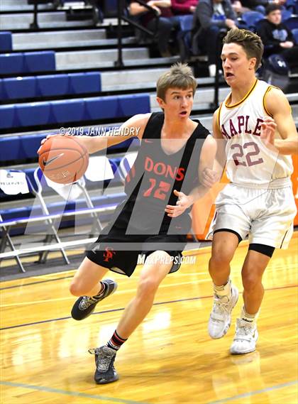 Thumbnail 3 in Maple Mountain vs. Spanish Fork (Tarkanian Classic) photogallery.