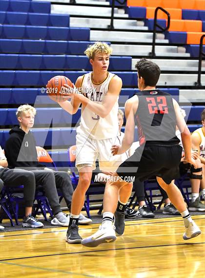 Thumbnail 2 in Maple Mountain vs. Spanish Fork (Tarkanian Classic) photogallery.