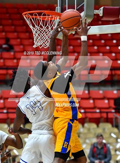 Thumbnail 1 in Bryant vs Raymond (King Cotton Classic) photogallery.