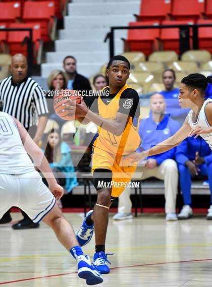 Thumbnail 1 in Bryant vs Raymond (King Cotton Classic) photogallery.