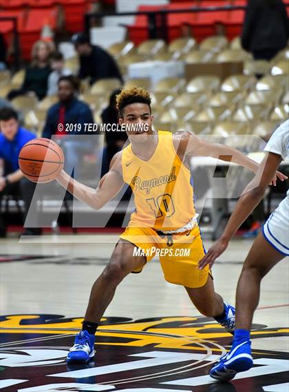 Thumbnail 3 in Bryant vs Raymond (King Cotton Classic) photogallery.