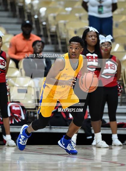 Thumbnail 1 in Bryant vs Raymond (King Cotton Classic) photogallery.