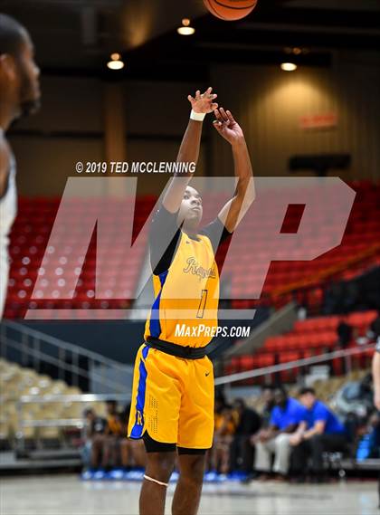Thumbnail 2 in Bryant vs Raymond (King Cotton Classic) photogallery.