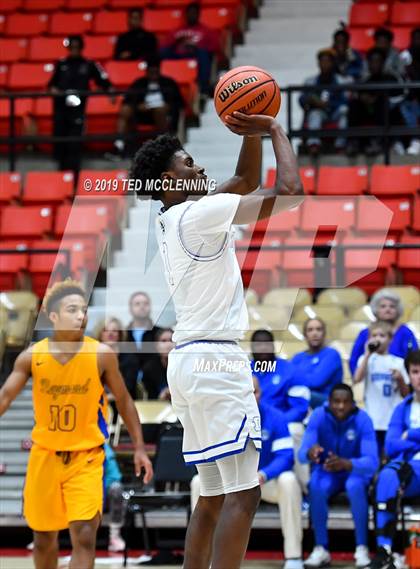 Thumbnail 3 in Bryant vs Raymond (King Cotton Classic) photogallery.