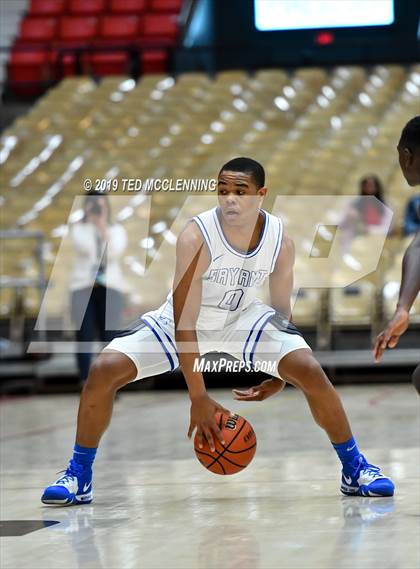 Thumbnail 1 in Bryant vs Raymond (King Cotton Classic) photogallery.