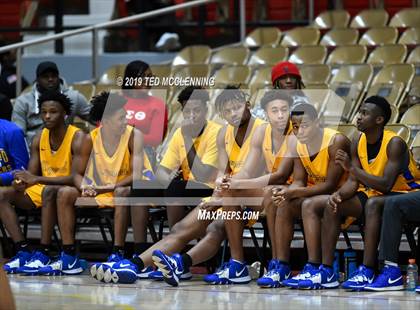 Thumbnail 2 in Bryant vs Raymond (King Cotton Classic) photogallery.