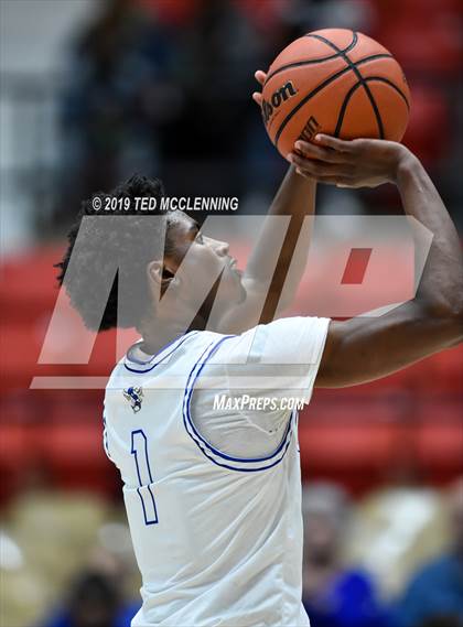 Thumbnail 2 in Bryant vs Raymond (King Cotton Classic) photogallery.