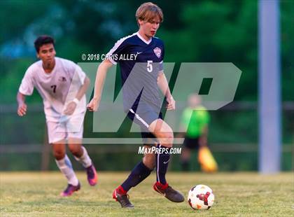 Thumbnail 2 in Dobyns-Bennett vs. West (TSSAA Region 1-AAA Semifinal) photogallery.