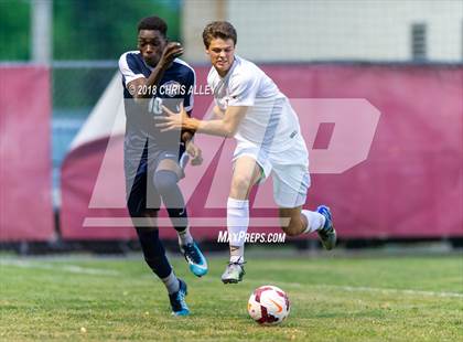 Thumbnail 3 in Dobyns-Bennett vs. West (TSSAA Region 1-AAA Semifinal) photogallery.