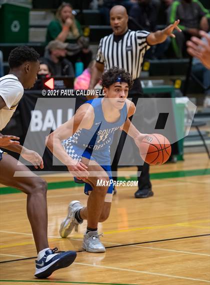 Thumbnail 3 in Winter Haven vs. South Medford (Hardwood Invite 2nd Round) photogallery.