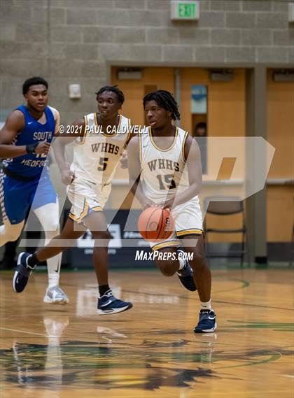 Thumbnail 2 in Winter Haven vs. South Medford (Hardwood Invite 2nd Round) photogallery.